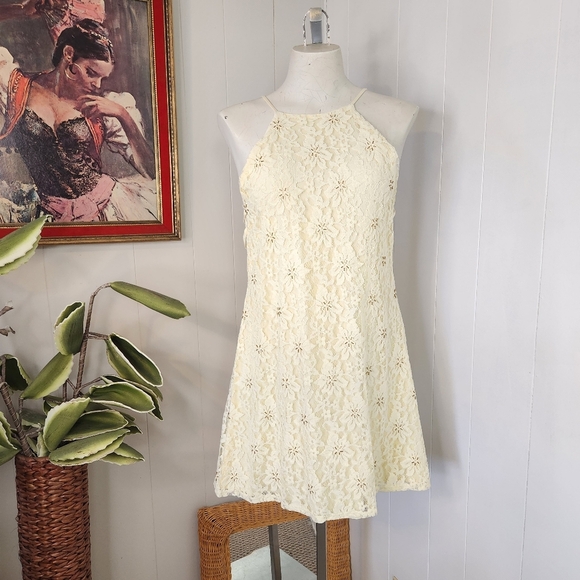 Zara Yellow Lace Sequin Mini Dress Floral Lattice Size Small Special Ocassion - Picture 2 of 12